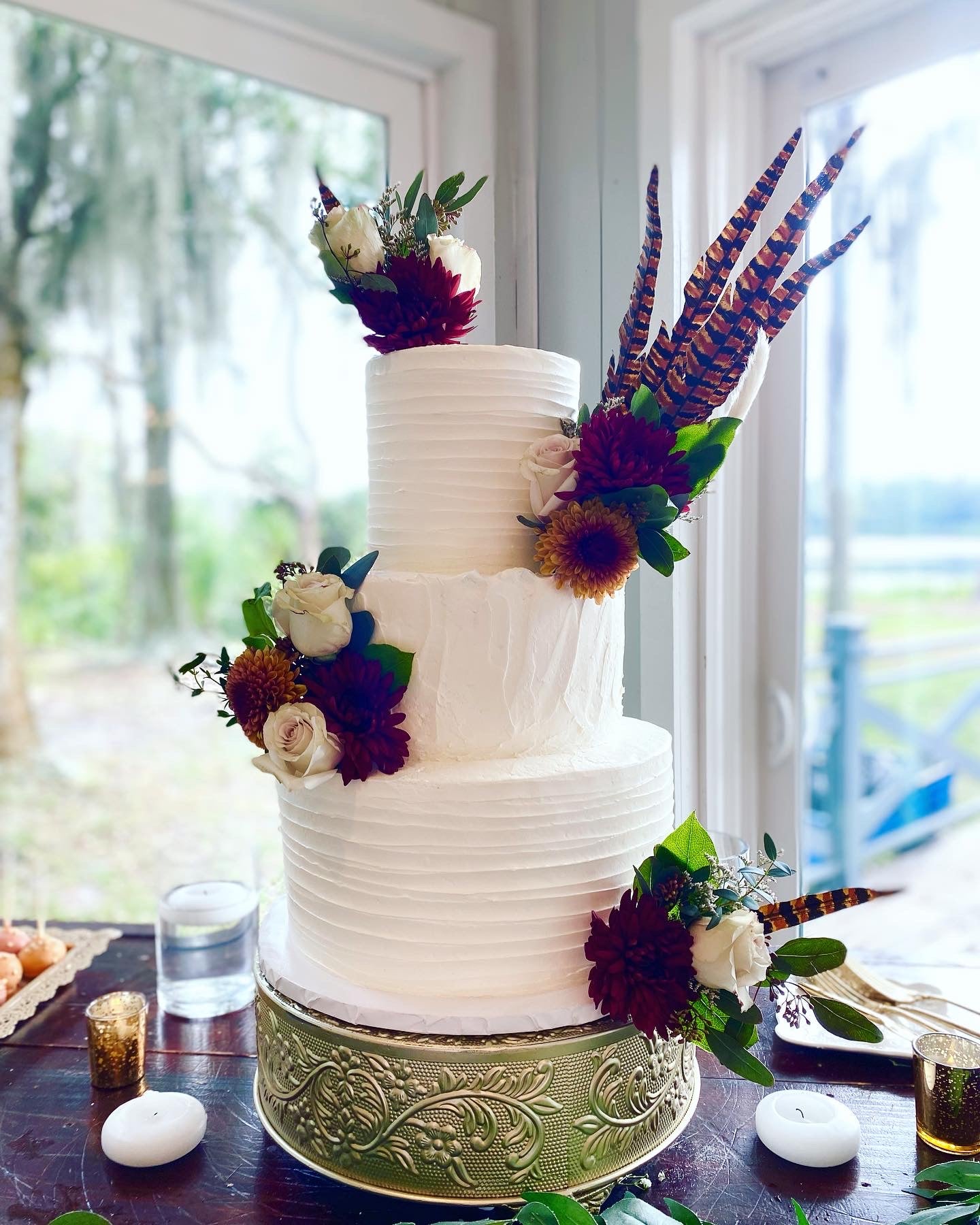 Textured wedding cake